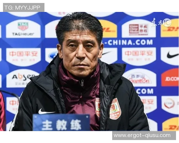 李章洙重返重庆足坛执教，张外龙挑选归队